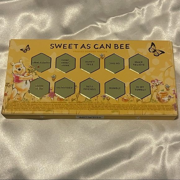 Colourpop x Winnie the Pooh Eyeshadow Palette - Picture 3 of 3
